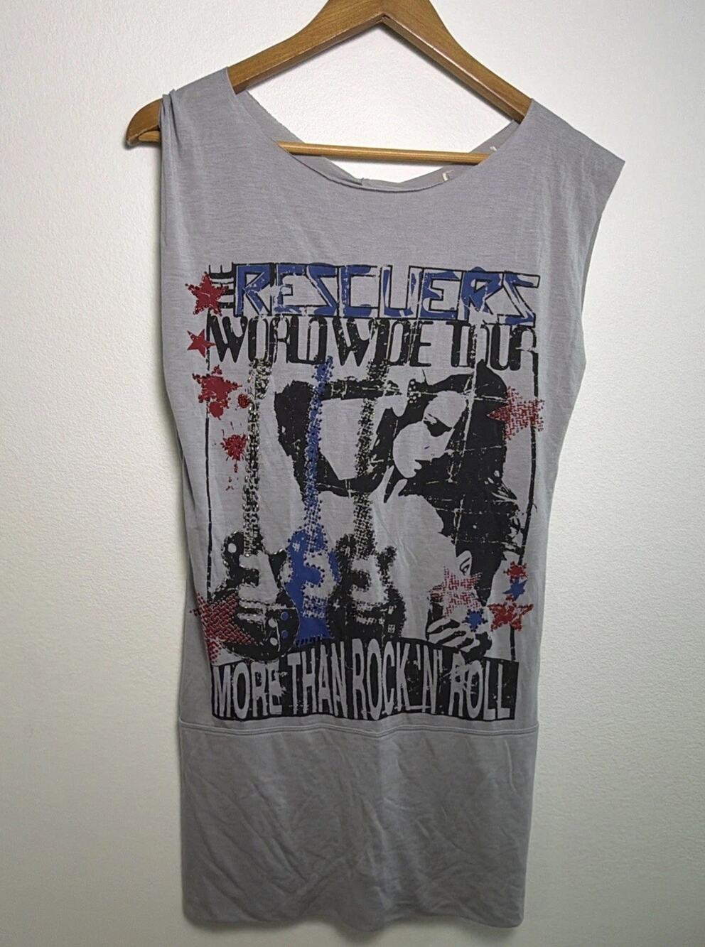 Y2K Women's Guitar Rock N Roll Shirt Tunic Open Back Recuers Worldwide Tour L